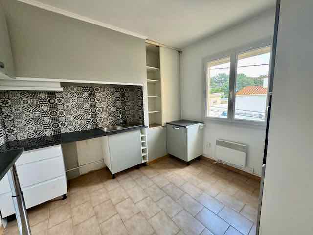 Location Cabinet Collet - NISSAN-LEZ-ENSERUNE