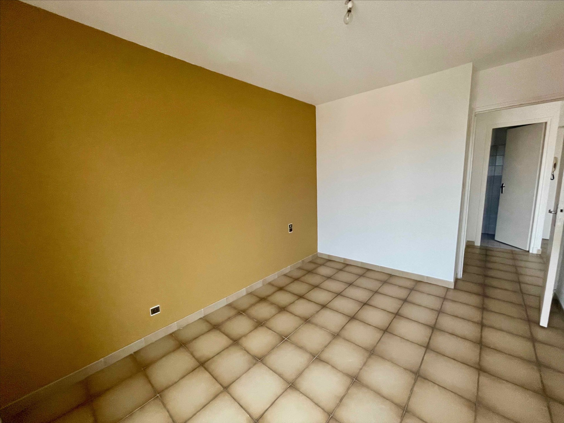 Cliquez sur l'image pour l'agrandir Location Cabinet Collet - BEZIERS