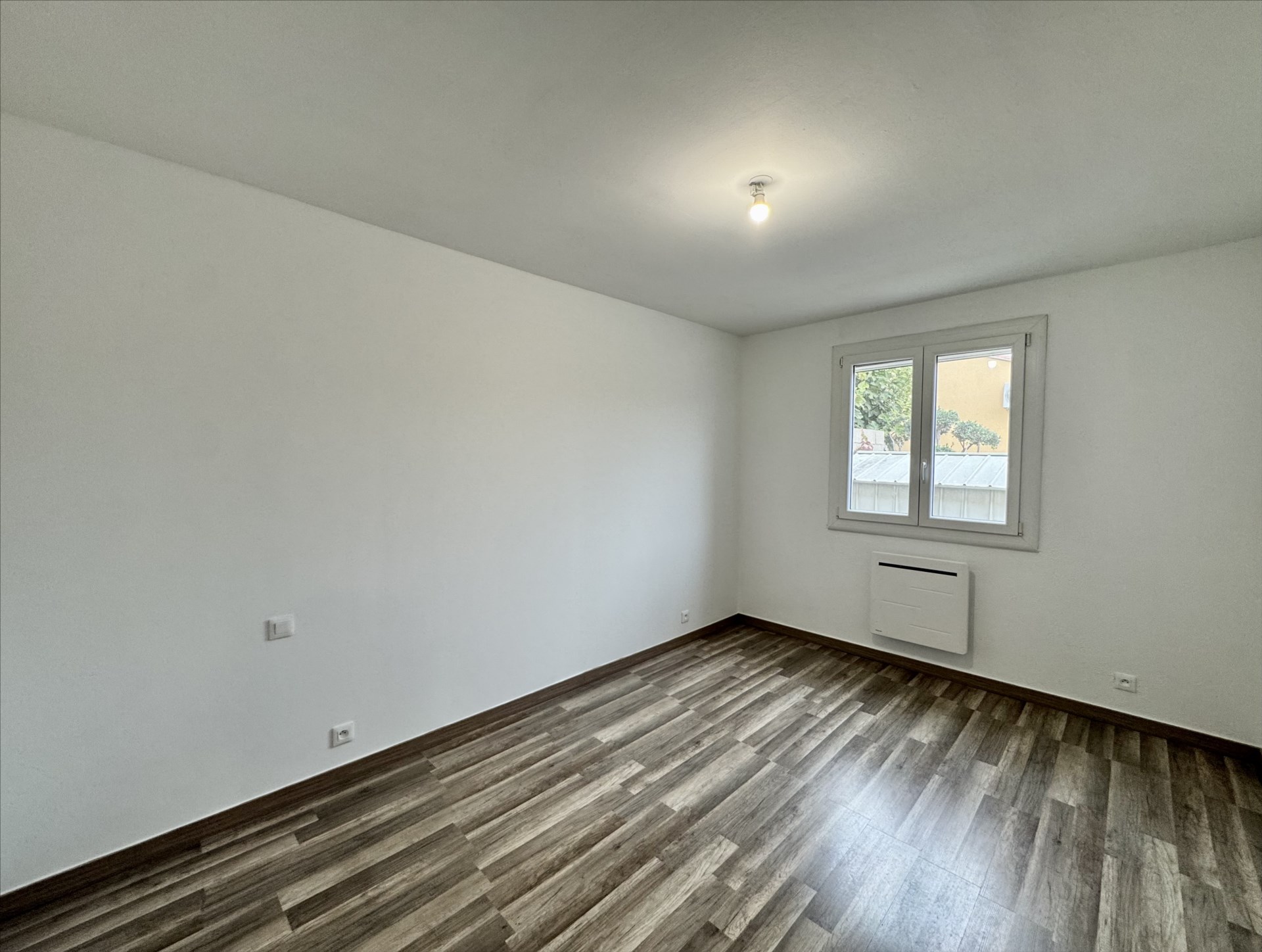 Cliquez sur l'image pour l'agrandir Location Cabinet Collet - SERIGNAN