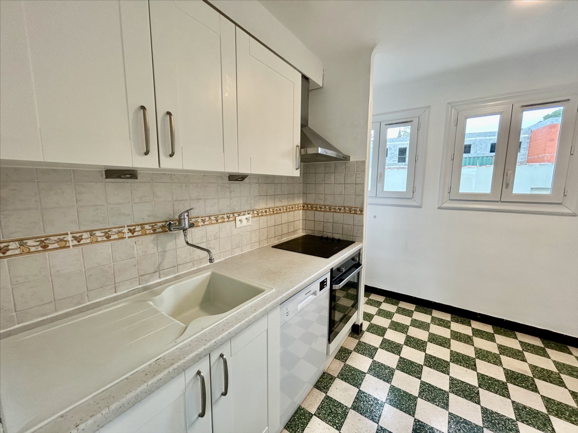 Cliquez sur l'image pour l'agrandir Location Cabinet Collet - BEZIERS