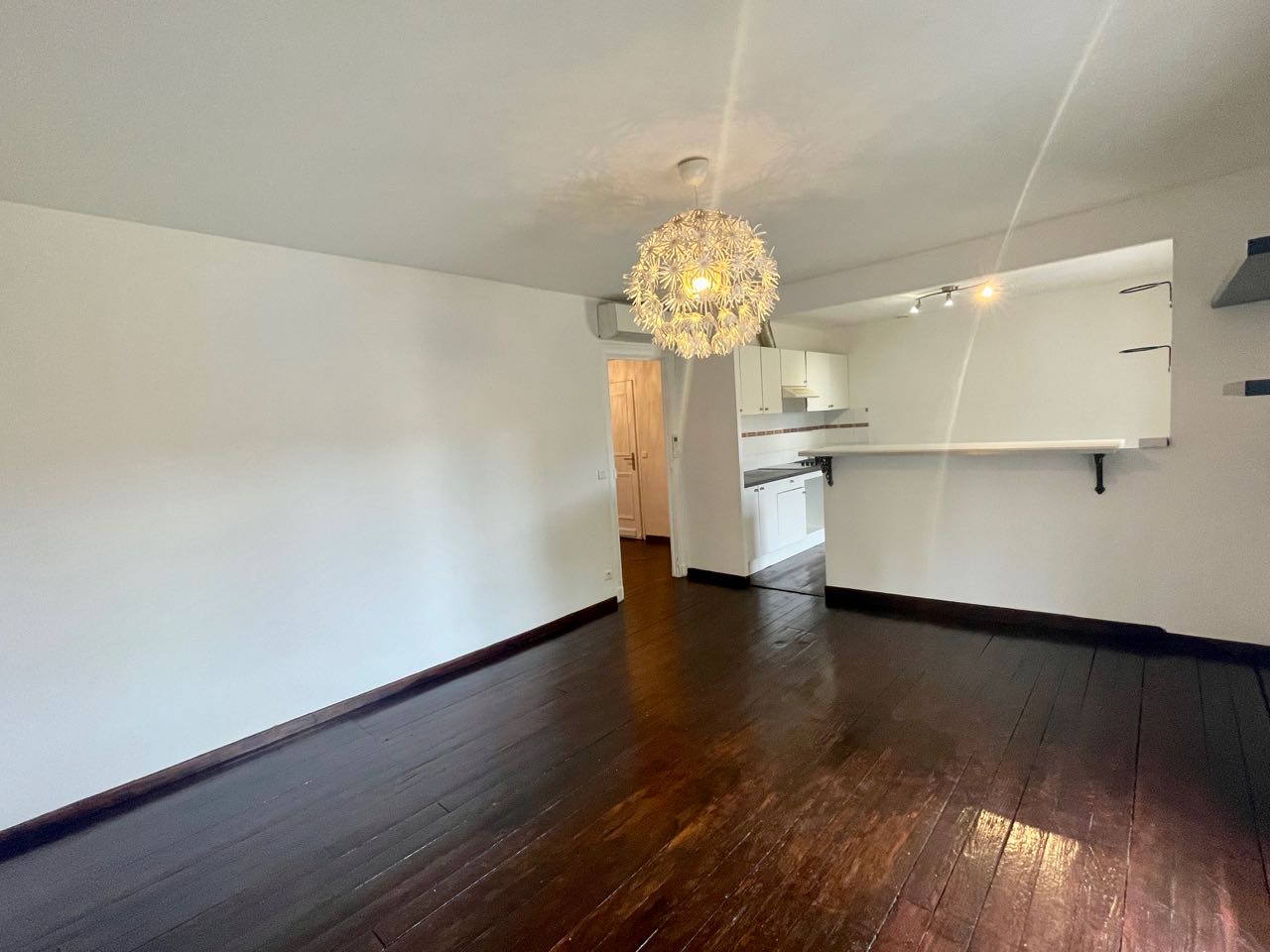 Cliquez sur l'image pour l'agrandir Location Cabinet Collet - SERIGNAN