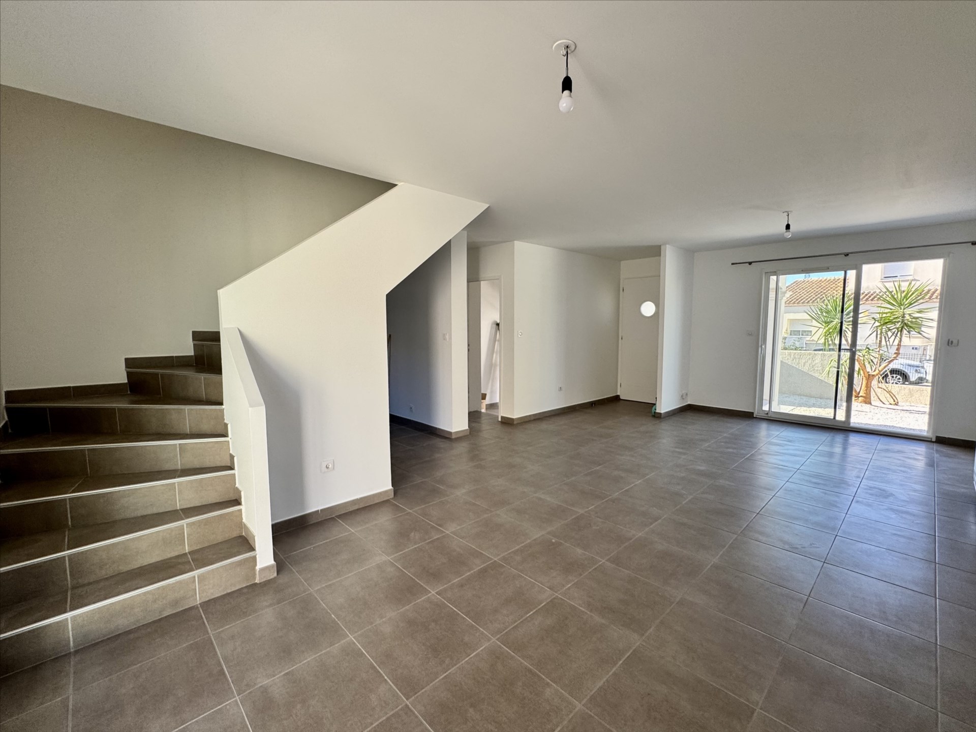 Location Cabinet Collet - NISSAN-LEZ-ENSERUNE