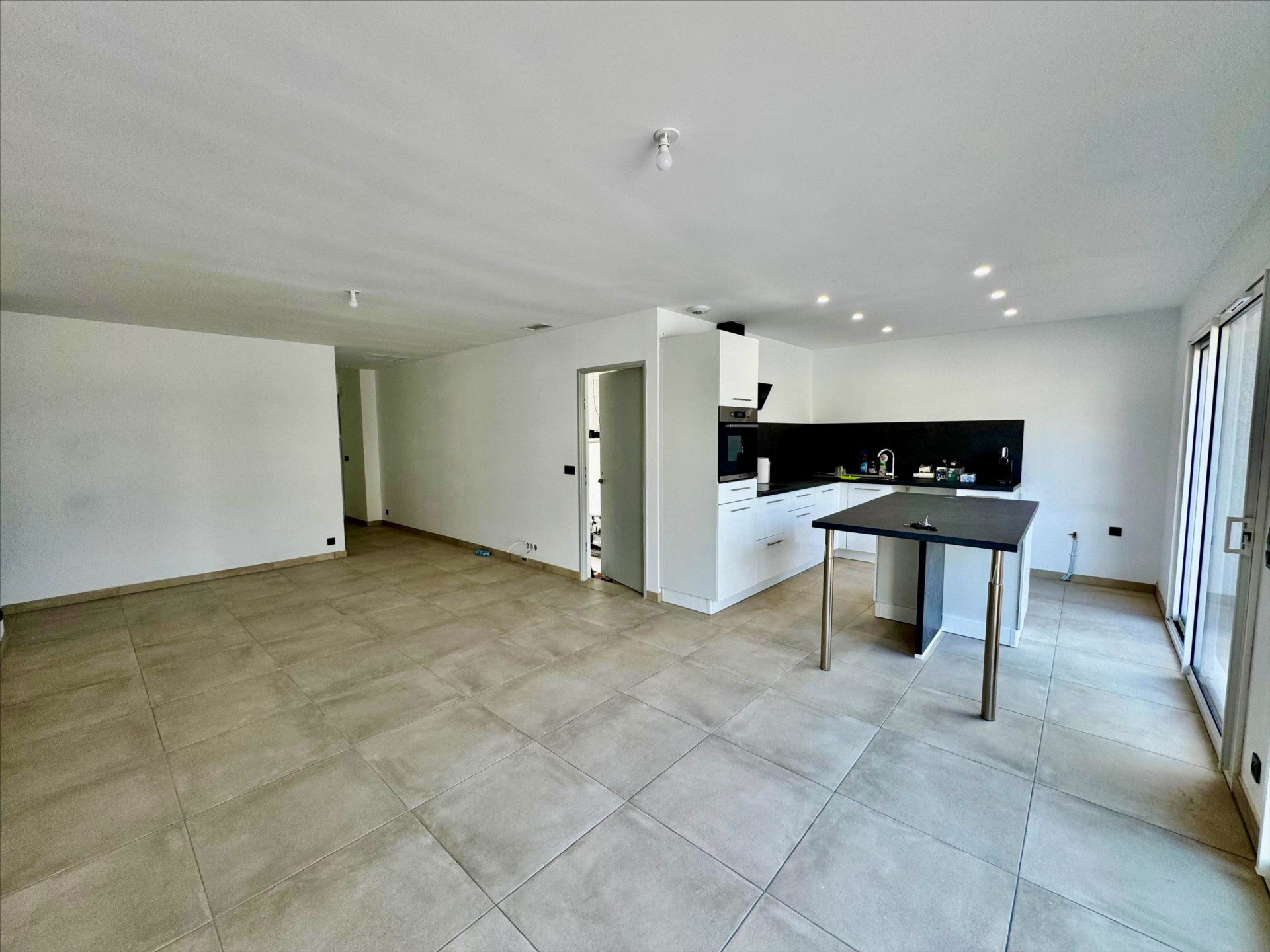 Cliquez sur l'image pour l'agrandir Location Cabinet Collet - BIZE-MINERVOIS