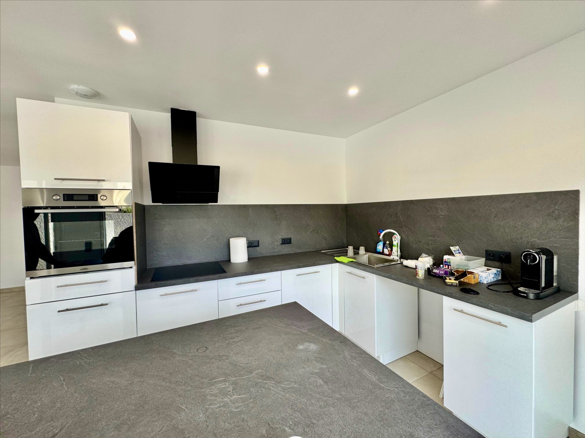 Cliquez sur l'image pour l'agrandir Location Cabinet Collet - BIZE-MINERVOIS