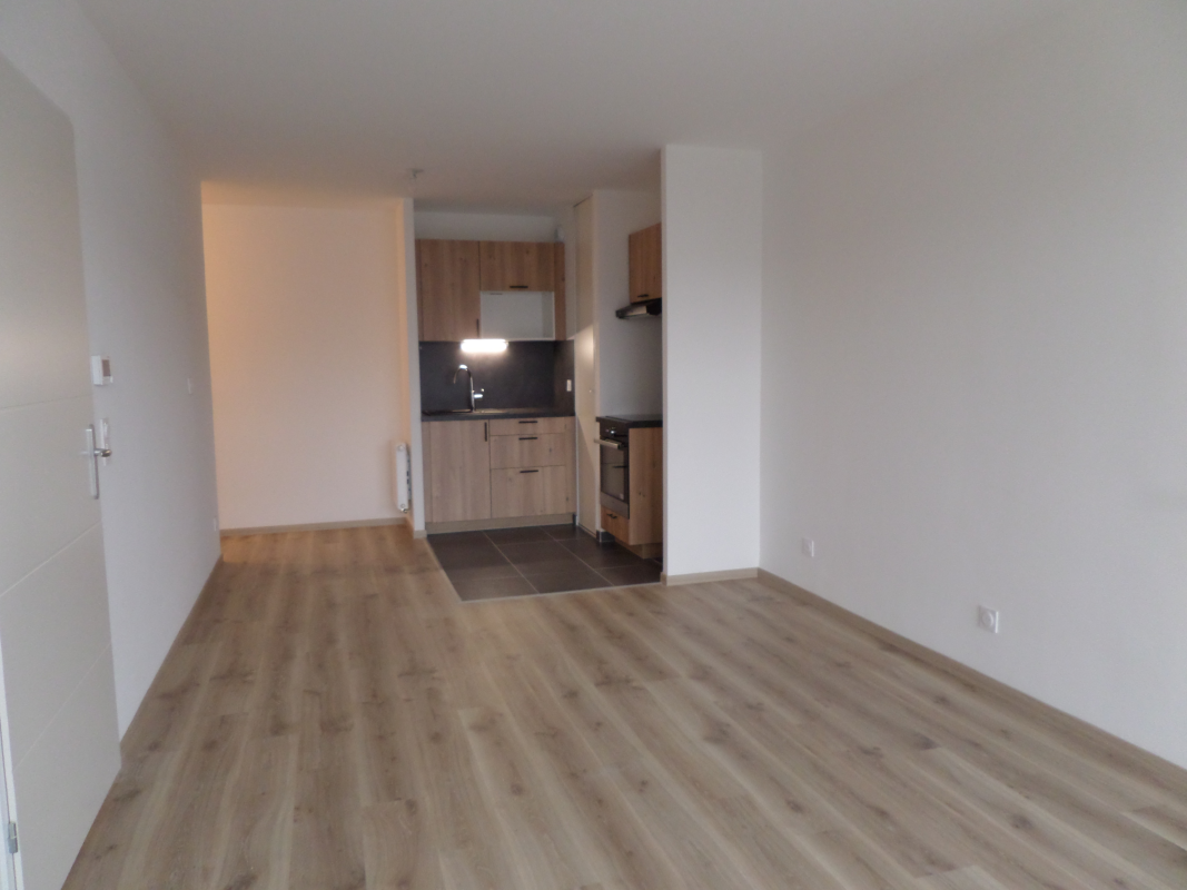 F2 récent en résidence à CORMONTREUIL