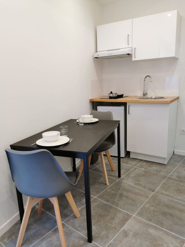 ** sans frais d'agence ** Studio meublé de 13 m² -Rue du sentier