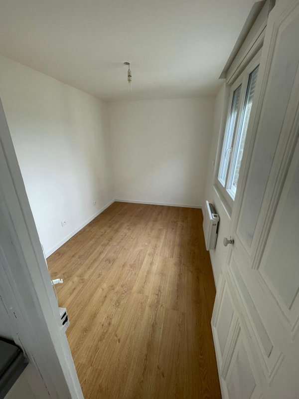 ** sans frais d'agence ** Joli studio de 18 m² rue Ledru Rollin - proche gare et université