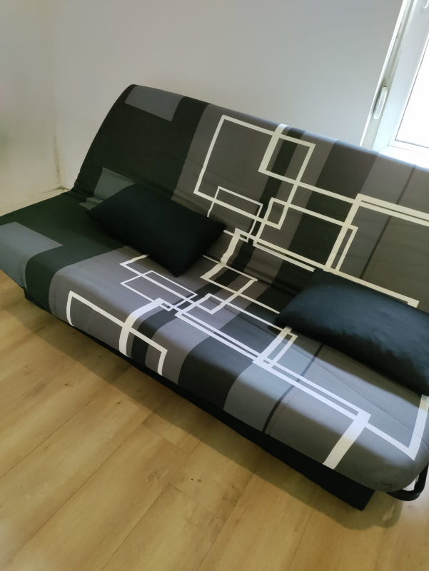 ** Sans frais d'Agence** Studio meublé de 22.5 m² à  Saint Quentin, bld Richelieu