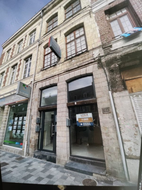A louer Local commercial centre ville 200 m² rue de paris à Douai 390€ Hors Charges
