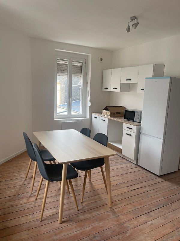 A louer, sans frais d'agence F2 meublé 35 m² au 1er étage, rue Clément Ader à CAUDRY