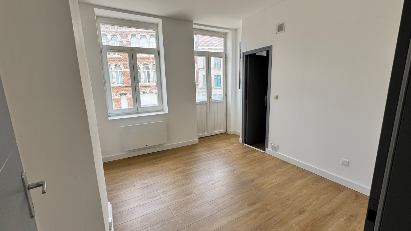 (SANS FRAIS D'AGENCE) GRAND T1 BIS de 34 m² - Rue ARAGO