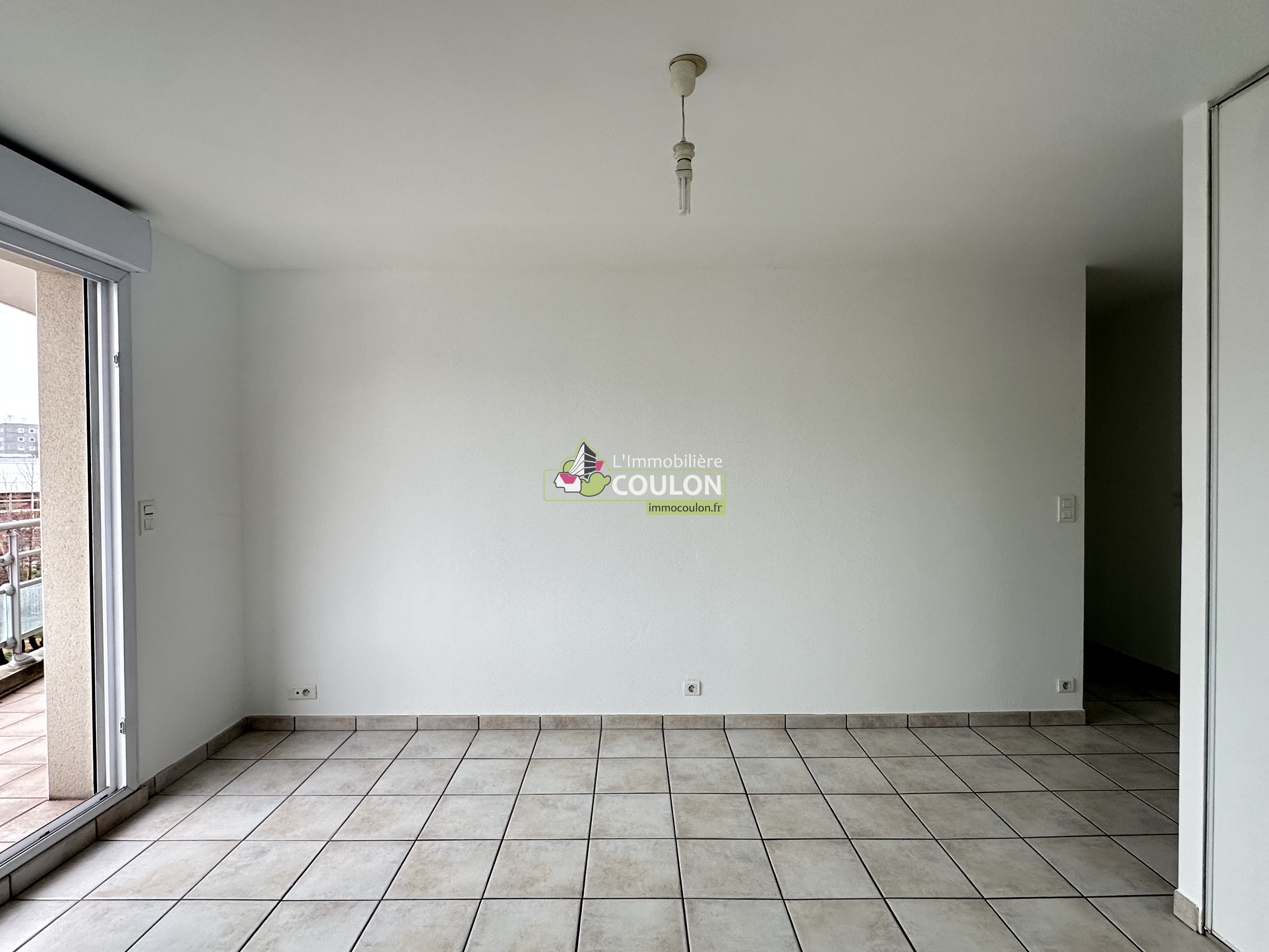 A louer : 590 € - T2