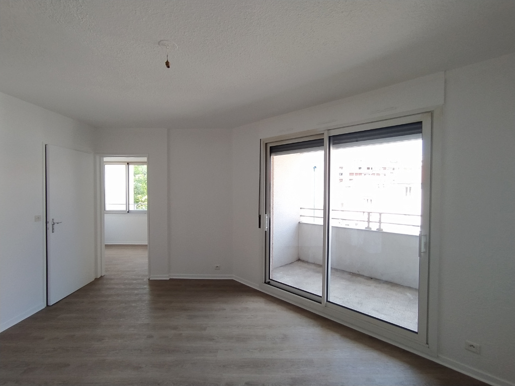 A louer : 400 € - T1