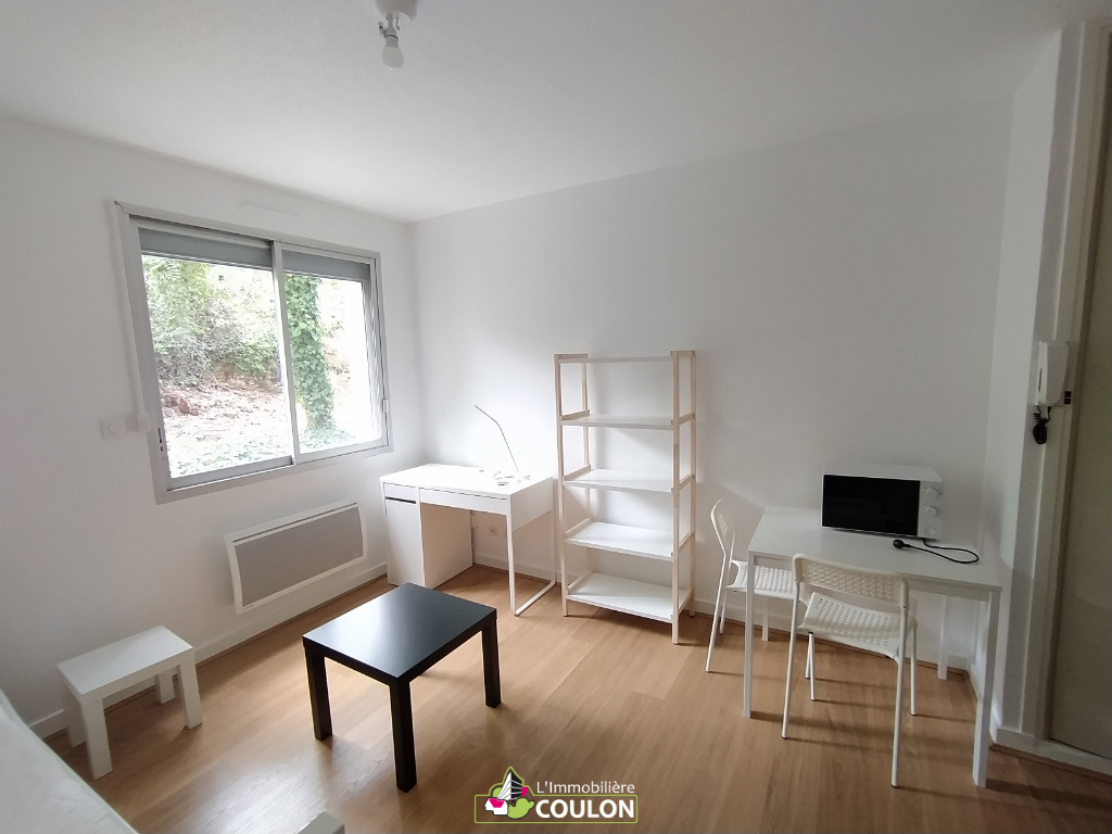 A louer : 330 € - T1