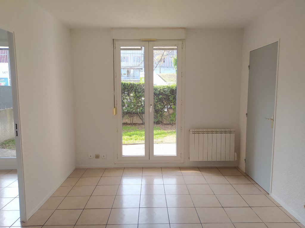 A louer : 490 € - T2