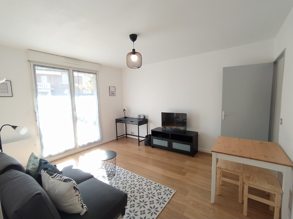 A louer : 600 € - T2