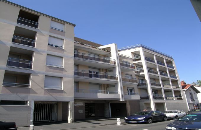 A louer : 515 € - T2