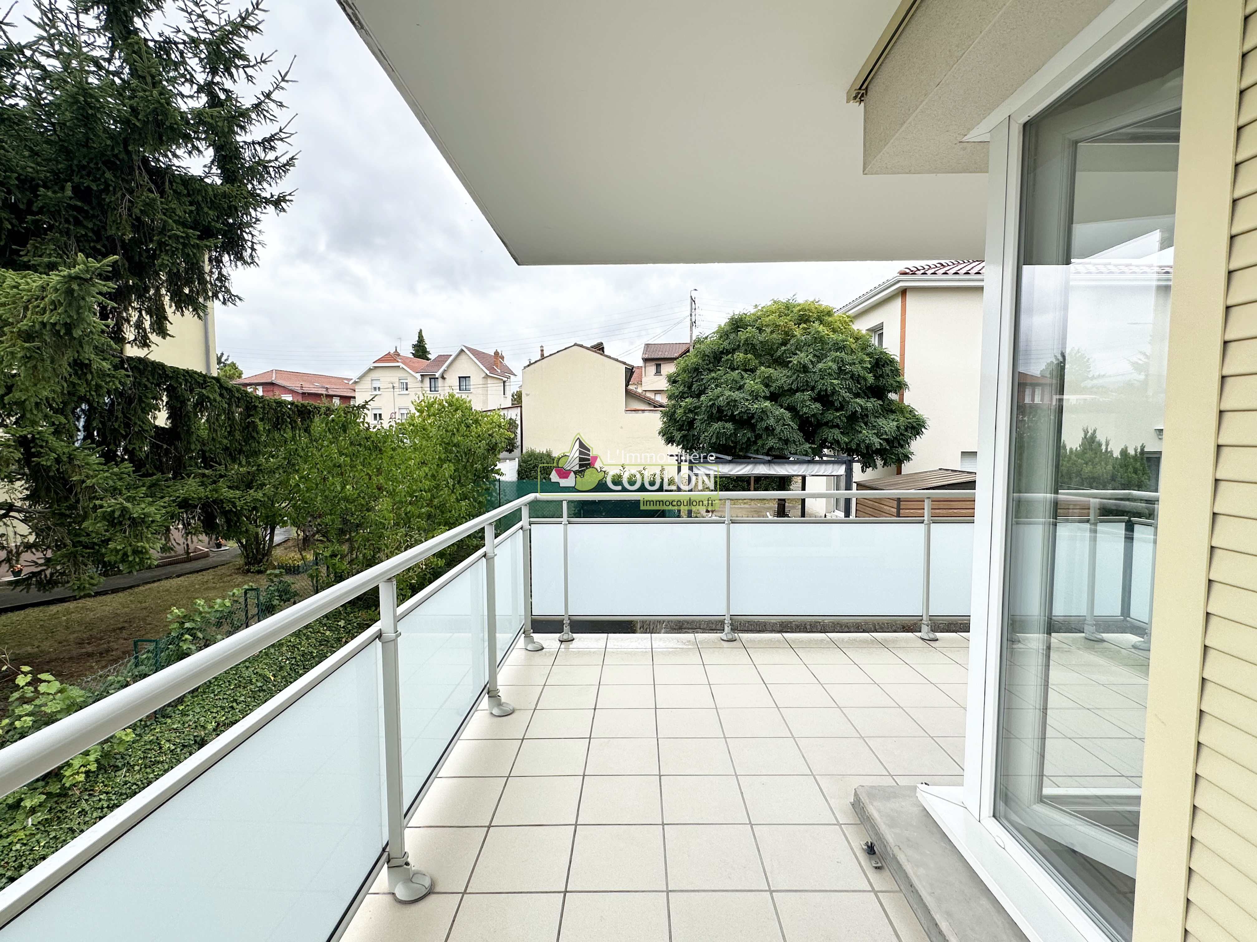 A louer : 550 € - T2