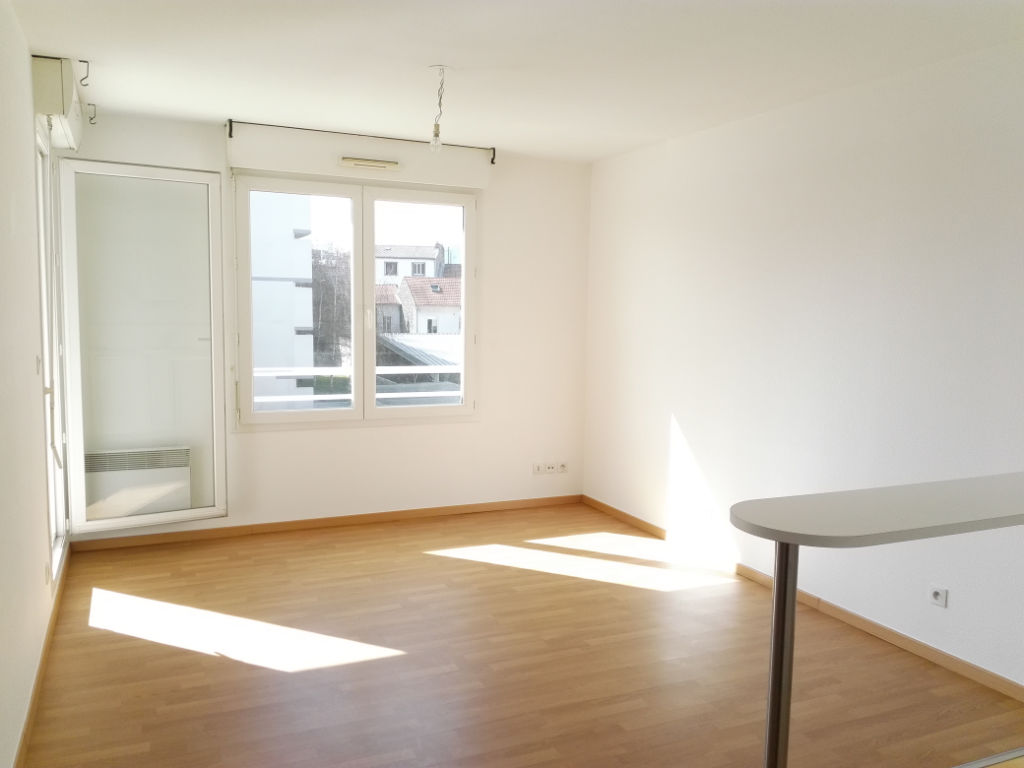 A louer : 600 € CC - T3