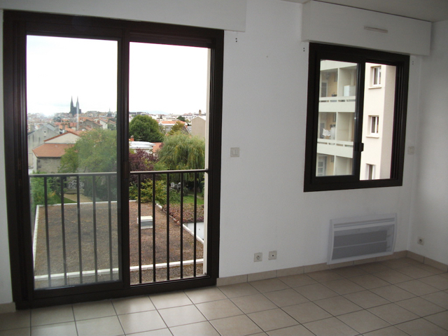 A louer : Appartement - 2 pièces -  CHAMALIERES (Carrefour Europe)