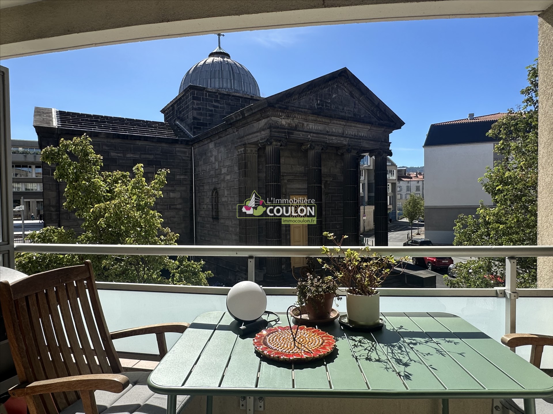 A louer : 1 100 € - T5