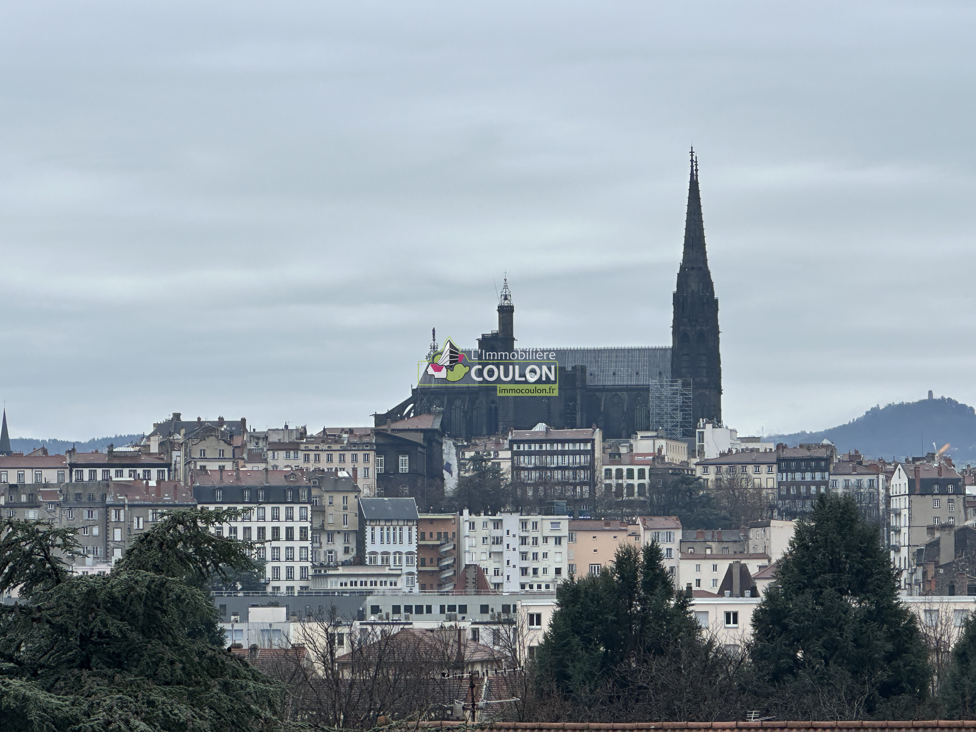 A louer : 1 060 € - T4