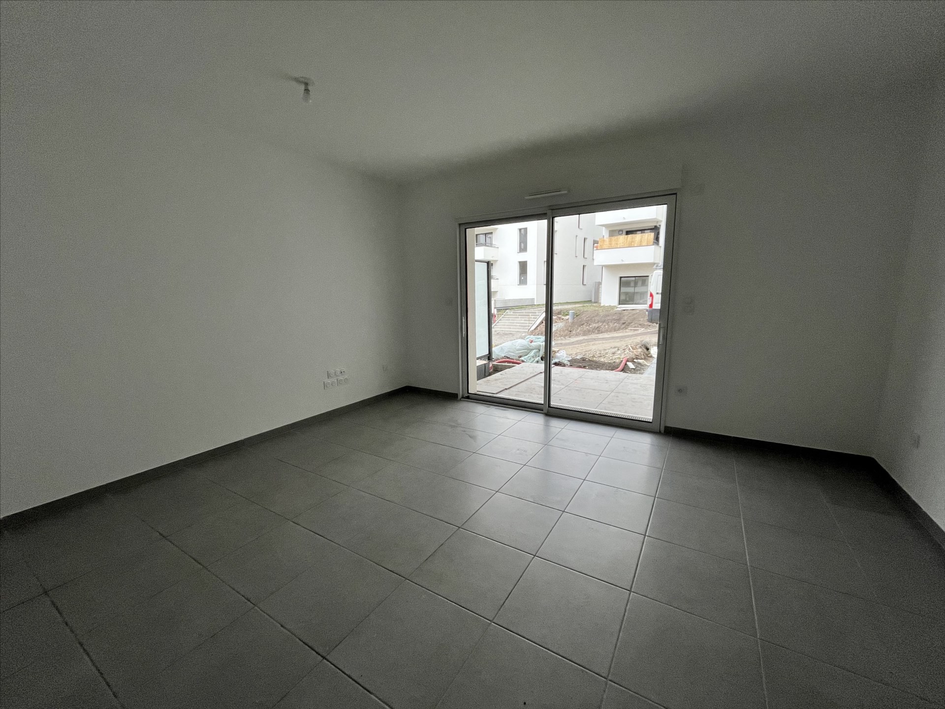 A louer : 450 € CC - T1