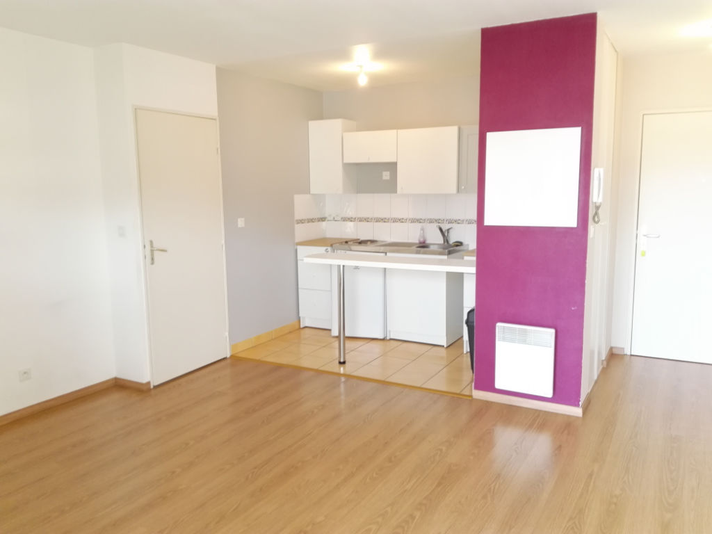 A louer : Appartement - 2 pièces -  Montjuzet/Chanturgue