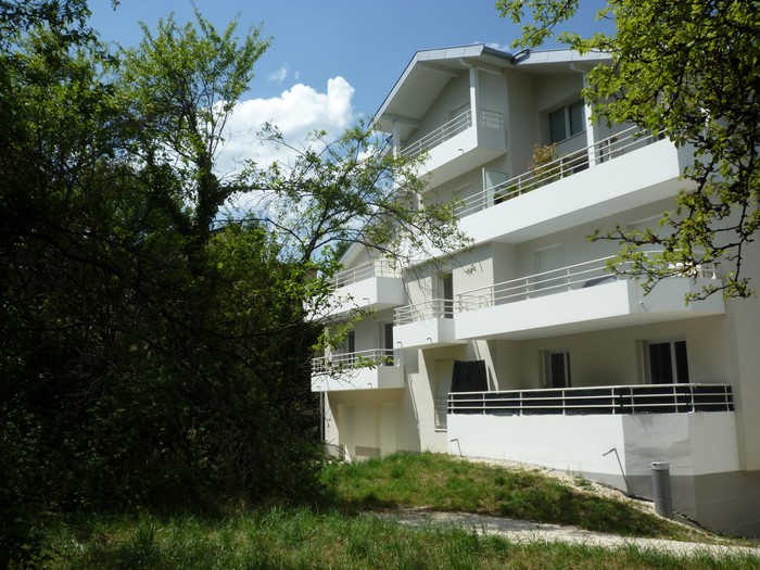 T2 récent Seynod avec garage