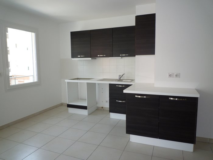 T3 recent meublé avec garage