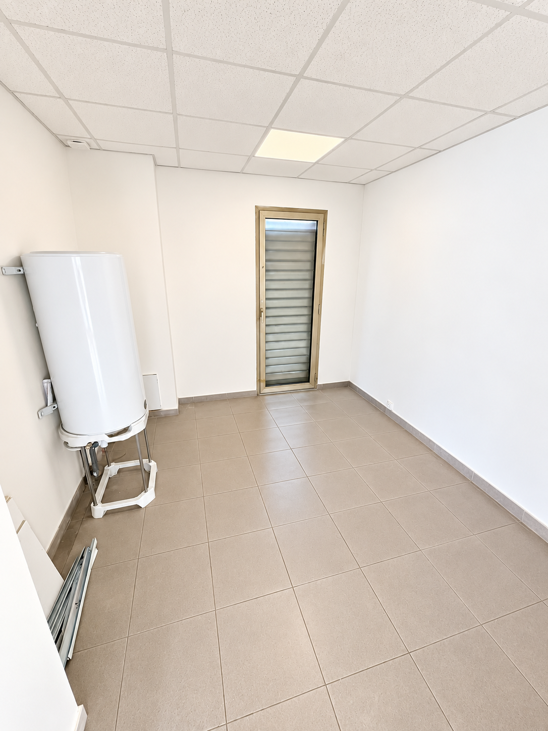 LA GARDE CENTRE-VILLE – LOCAL PROFESSIONNEL RÉNOVÉ DE 106 M²