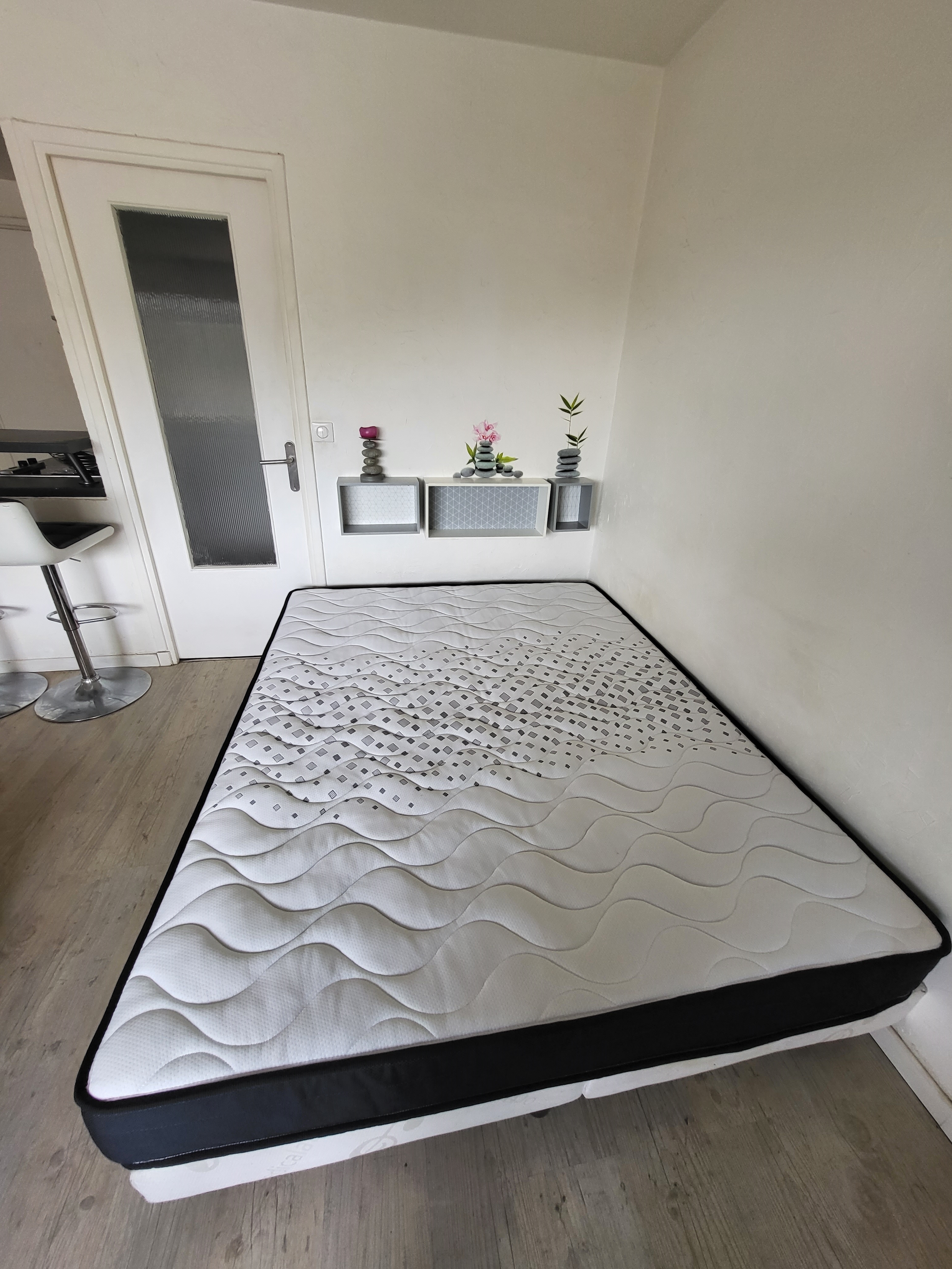 Studio meublé - HYERES