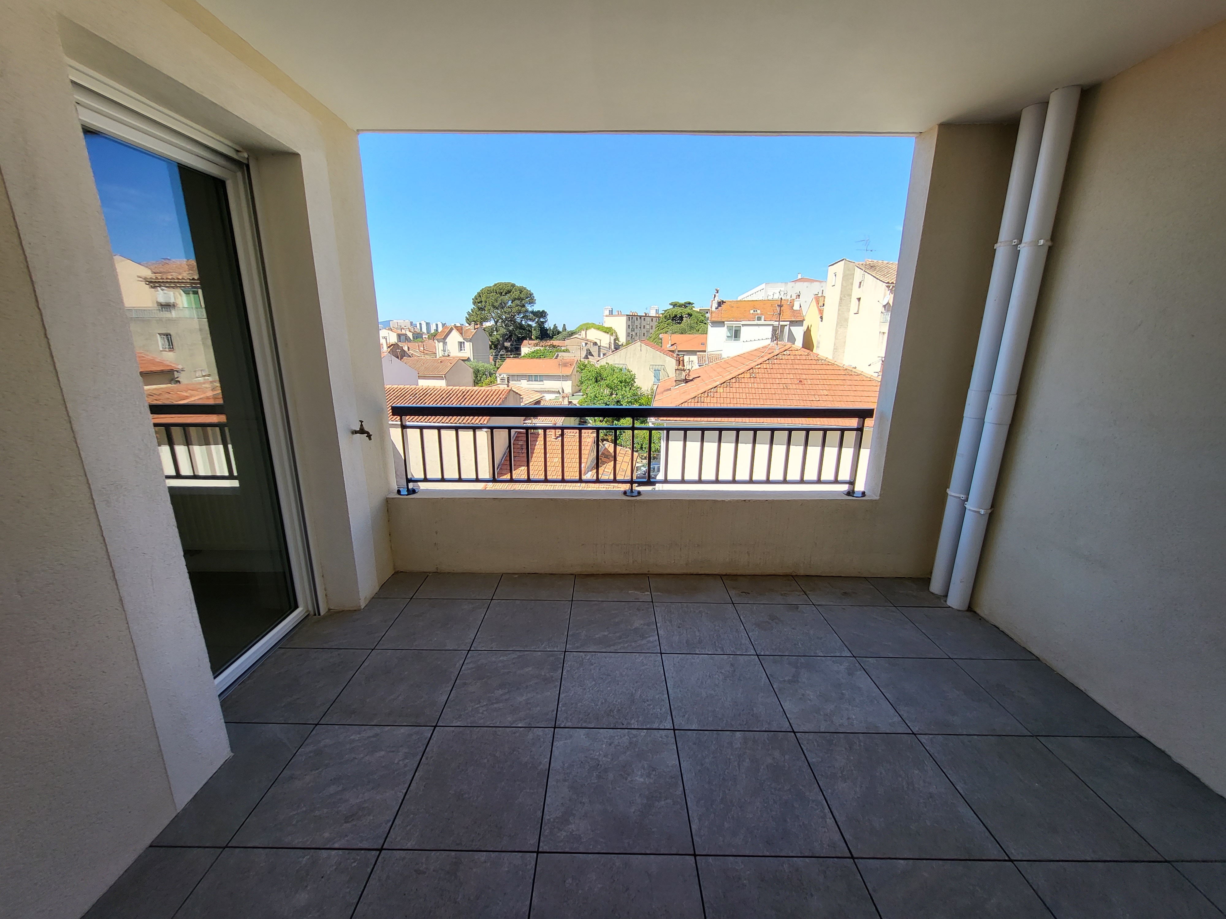 Appartement T3 + parking - TOULON