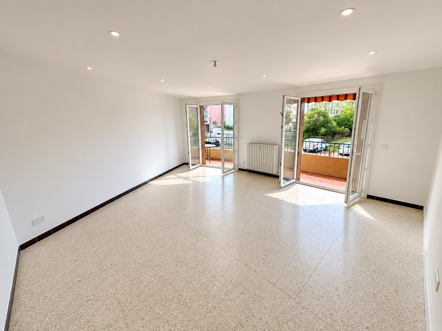 APPARTEMENT T4 REFAIT À NEUF - LA GARDE