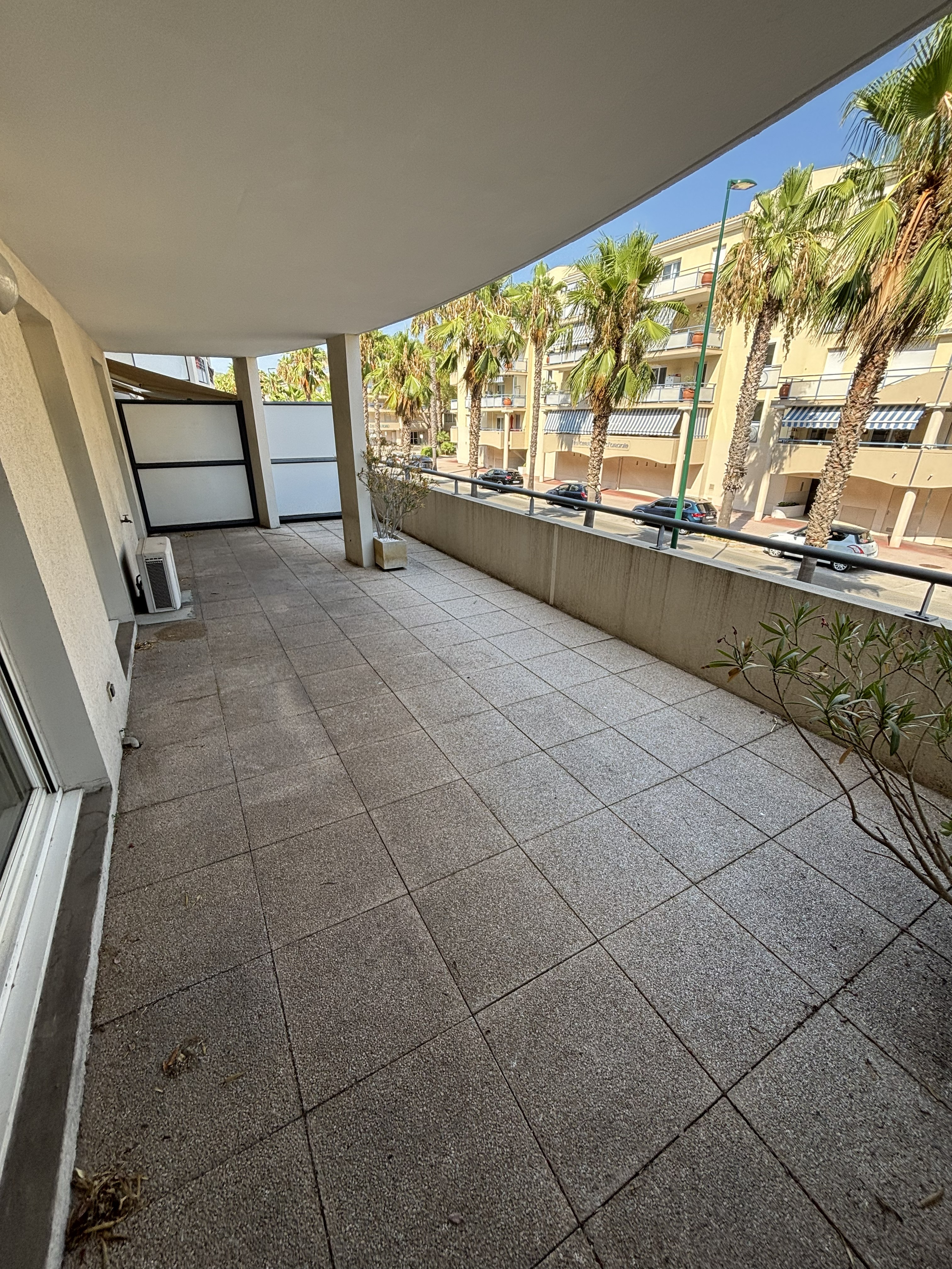 APPARTEMENT T2 - LA GARDE