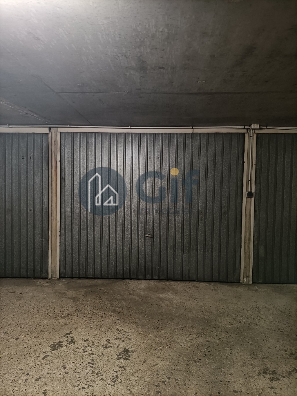 Box en sous-sol à louer à CRETEIL