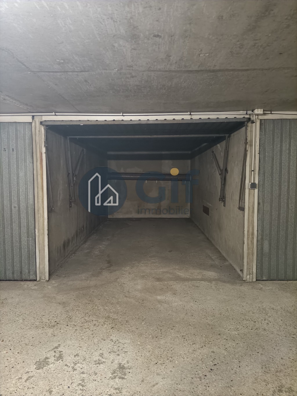 Box en sous-sol à louer à CRETEIL