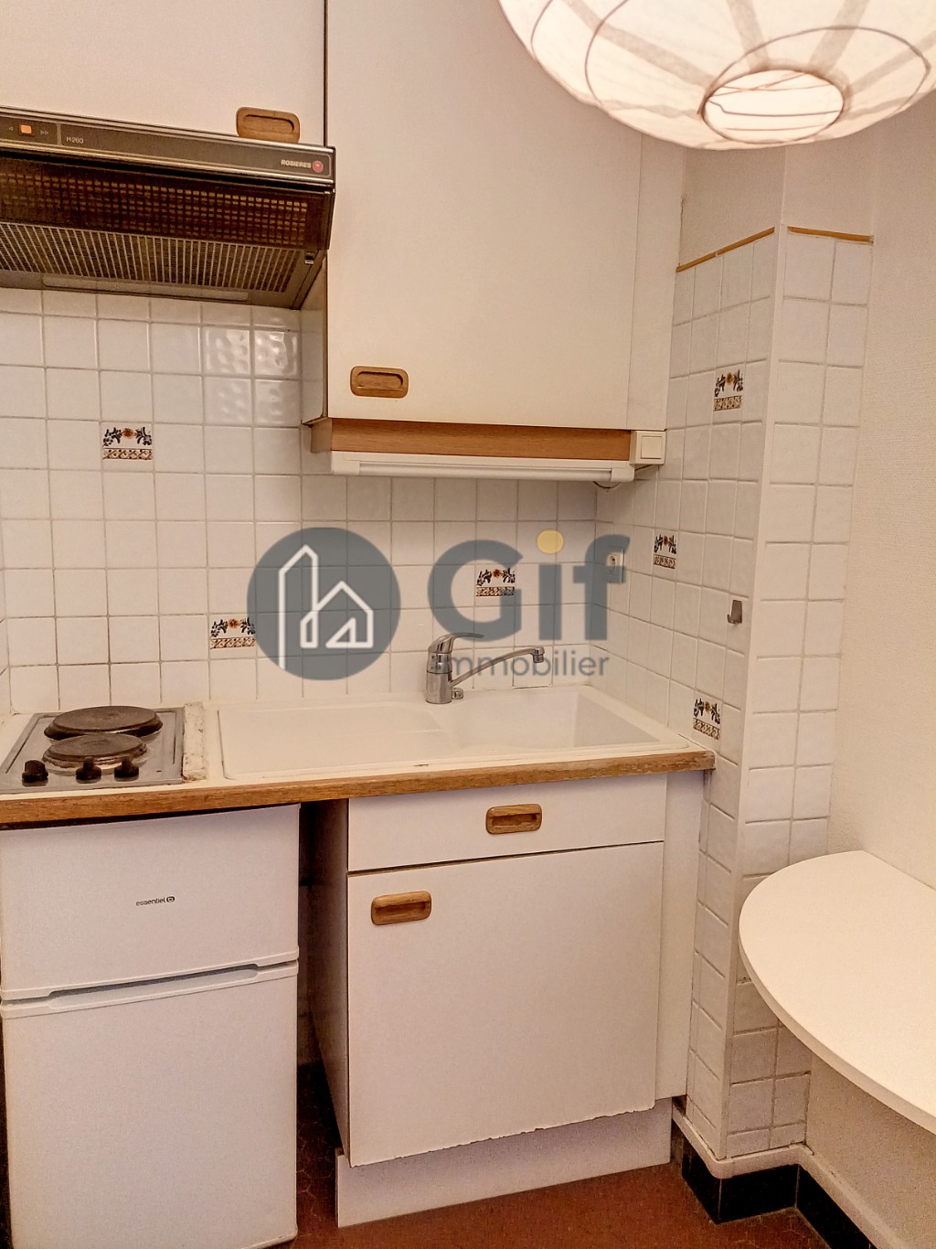 Studio 26m² Créteil avec parking et balcon