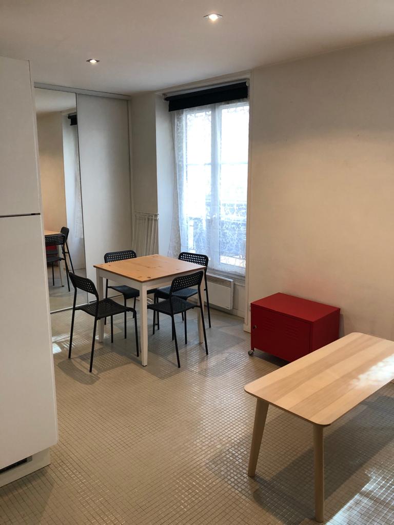 Studio meublé PARIS 12ème